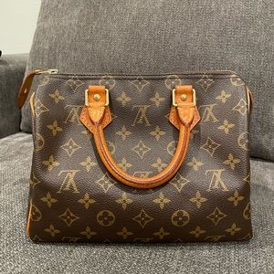 Louis Vuitton Monogram Speedy 25